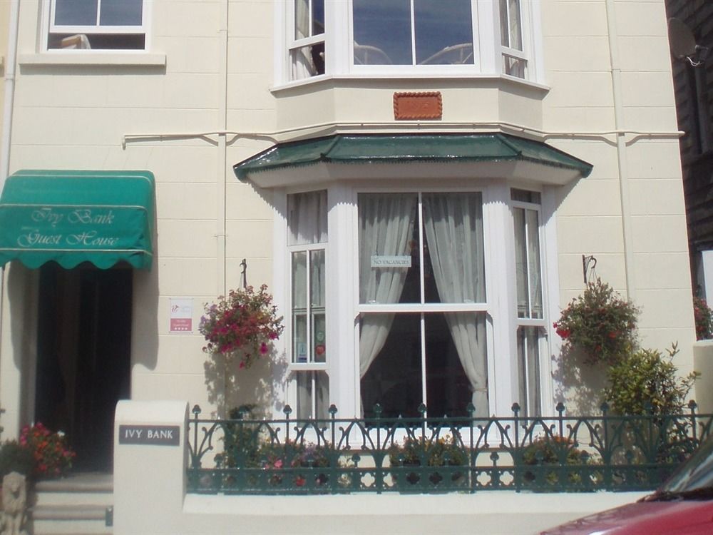 Ivy Bank Guest House Tenby Exterior photo