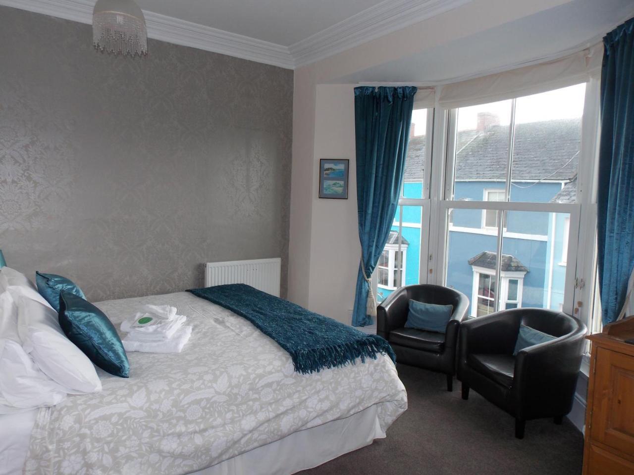 Ivy Bank Guest House Tenby Exterior photo